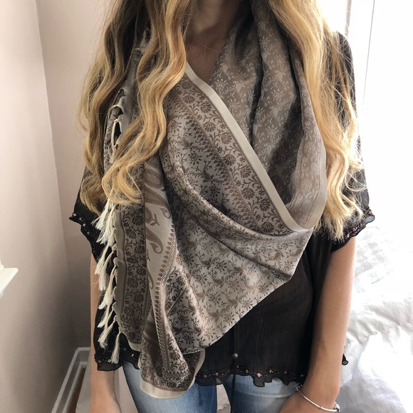 Posh Garden Accessories - Solddd Outtt